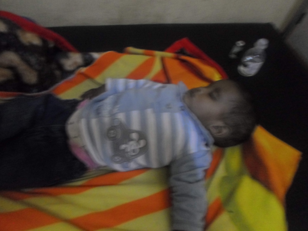 الصورة تعود لطفل تم نقله يوم امس في سيارة اجرة من قرية اتواجيل الى ازويرات